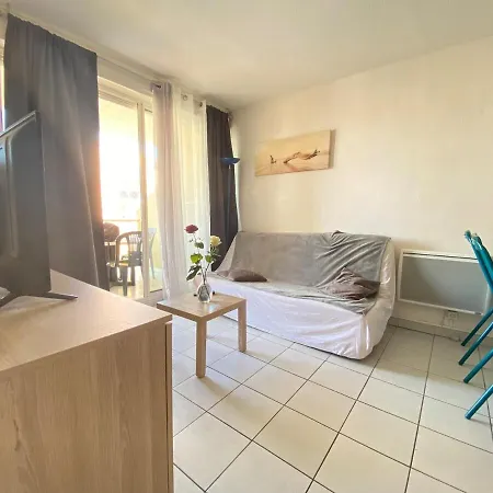 Apartment Marie 4 Pers A Quelques Pas De La Sainte-Marie-la-Mer